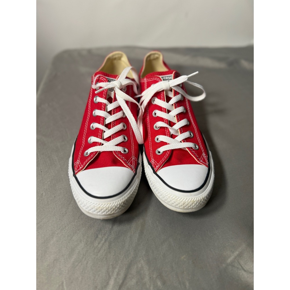Converse Chuck Taylor All Star Low Top Red Canvas Sneakers Womens 9.5